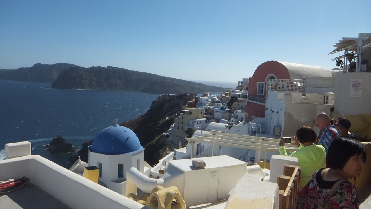 ギリシャ旅行記 旅の始まり エーゲ海の真珠 魅惑の青と白の世界サントリーニへ サントリーニ島 ギリシャ の旅行記 ブログ By Dhzkekさん フォートラベル