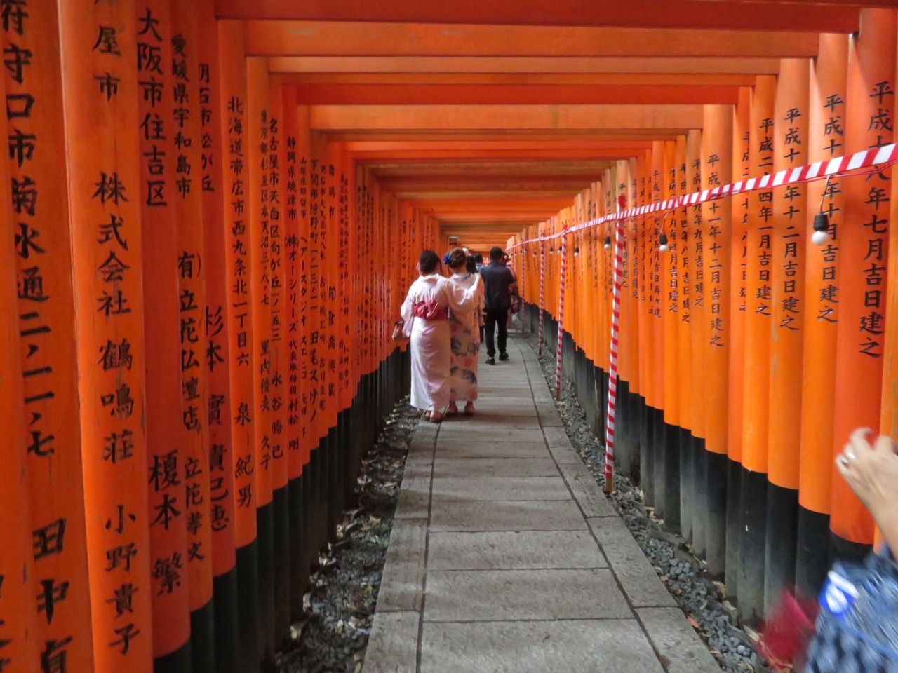 伏見稲荷大社は 外国人には日本の観光地第１位の人気の場所 伏見 京都 の旅行記 ブログ By Tadさん フォートラベル