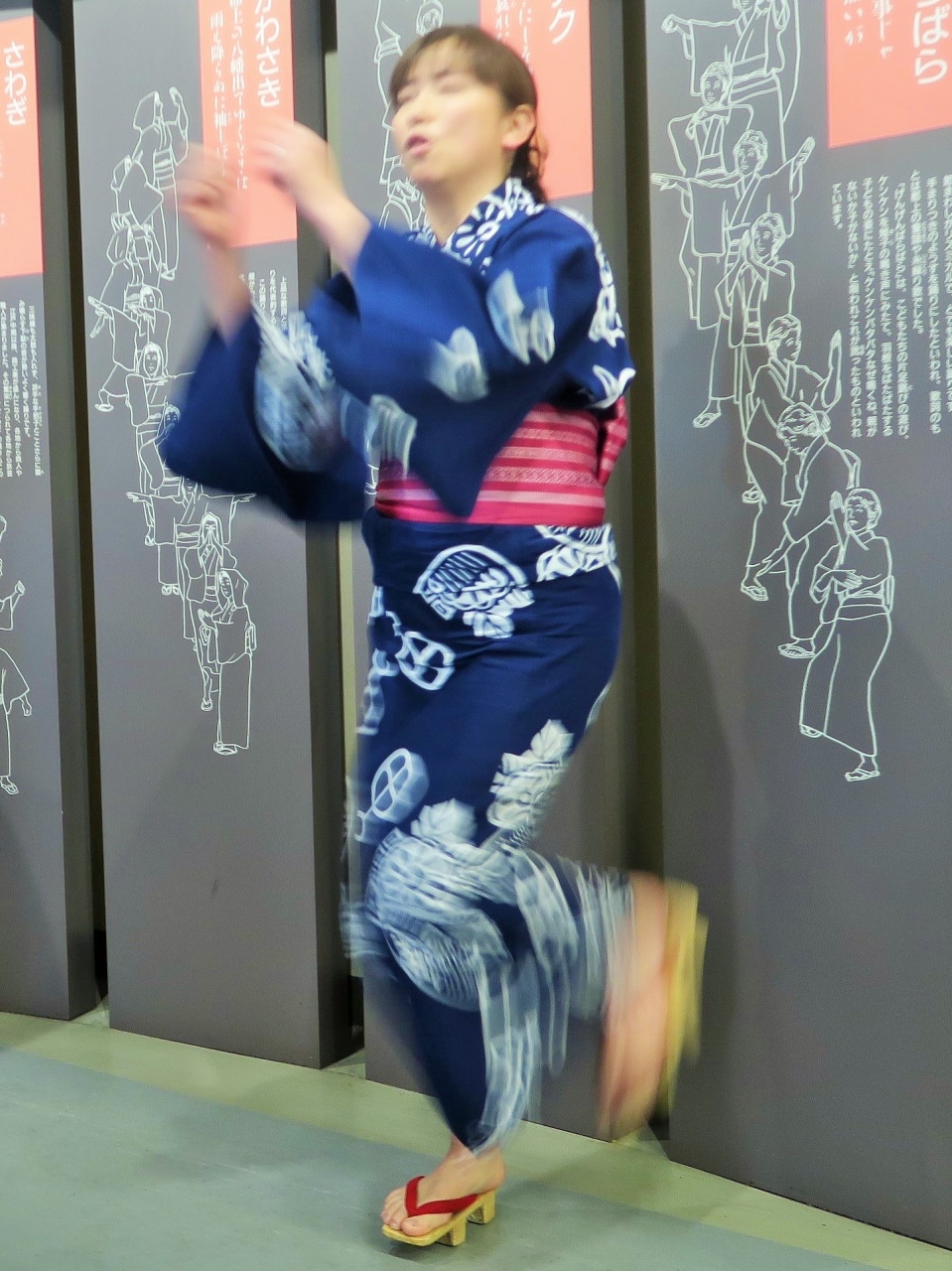 郡上八幡 4 郡上おどりは全10曲 職員が熱演披露 郡上八幡博覧館で 郡上八幡 岐阜県 の旅行記 ブログ By マキタン2さん フォートラベル 郡上八幡 4 郡上おどりは全10曲 職員が熱演披露 郡上八幡博覧館で 郡上八幡 岐阜県 の旅行記 ブログ By マキタン2さん フォートラベル