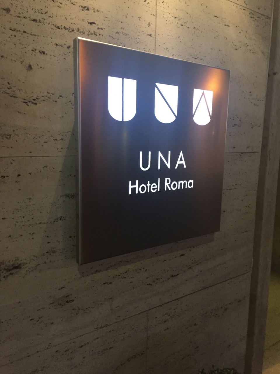 ローマ Una Hotel 宿泊記 お部屋と朝食編 夫婦で初ヨーロッパ旅行記 その5 ローマ イタリア の旅行記 ブログ By Kbさん フォートラベル