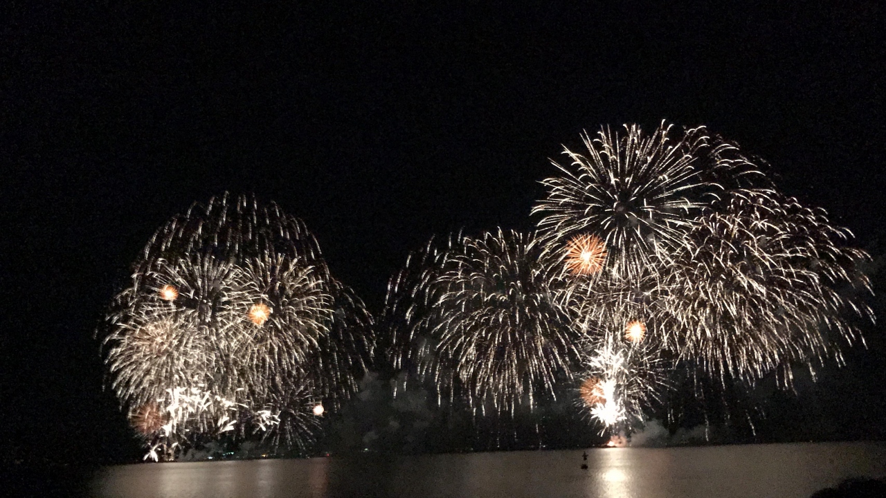 1708 04 松江水郷祭の花火大会 Fireworks In Matsue Shimane 松江 松江しんじ湖温泉 島根県 の旅行記 ブログ By Maikonさん フォートラベル 1708 04 松江水郷祭の花火大会 Fireworks In Matsue Shimane 松江 松江しんじ湖温泉 島根県 の旅行記 ブログ By Maikonさん フォートラベル