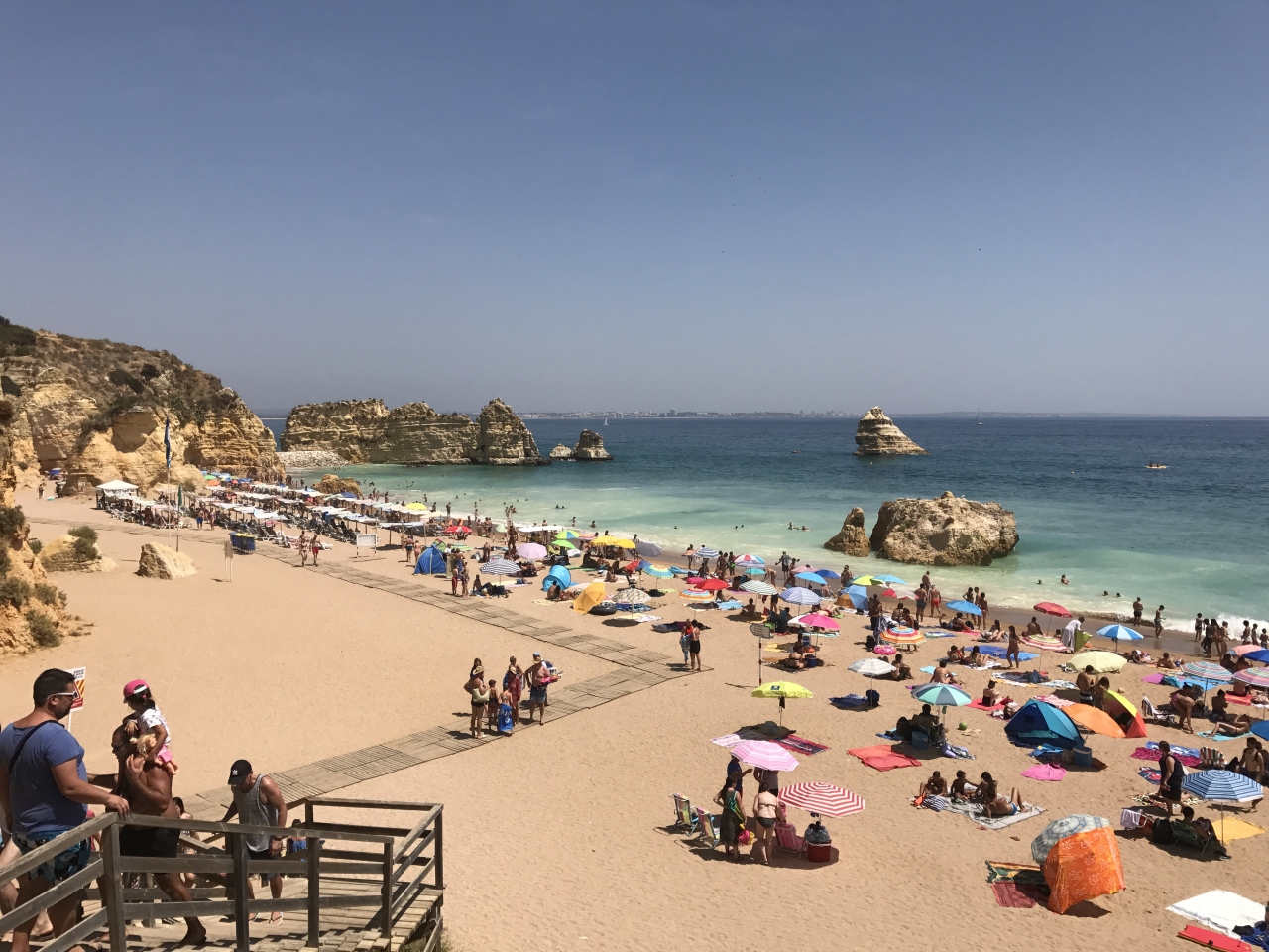 子連れポルトガル 1 ポルトガルにだってきれいなビーチがあるよ ラーゴス編 ラーゴス ポルトガル の旅行記 ブログ By Mugieさん フォートラベル