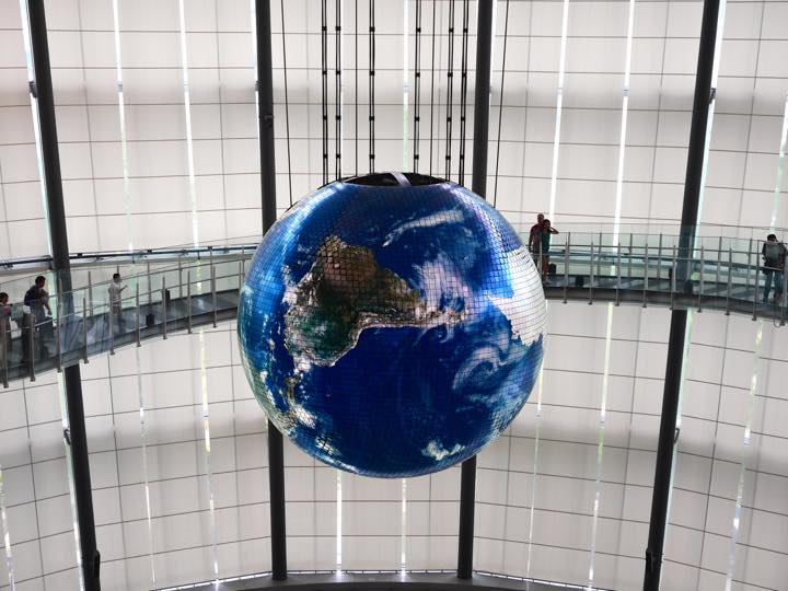 17年夏休み 日本科学未来館 National Museum Of Emerging Science And Innovation Miraikan に行く 家族3人で お台場 東京 の旅行記 ブログ By 働きマンさん フォートラベル 17年夏休み 日本科学未来館 National Museum Of Emerging Science And Innovation Miraikan に行く 家族3人で お台場 東京 の旅行記 ブログ By 働きマンさん フォートラベル