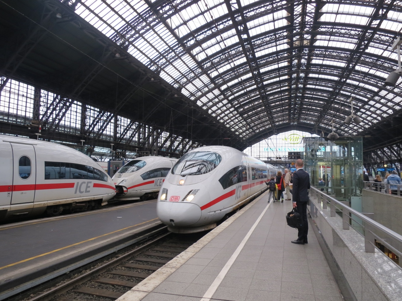 欧州鉄道旅２０１７ １４ケルンからアムステルダムへ ケルン ドイツ の旅行記 ブログ By Rararamさん フォートラベル