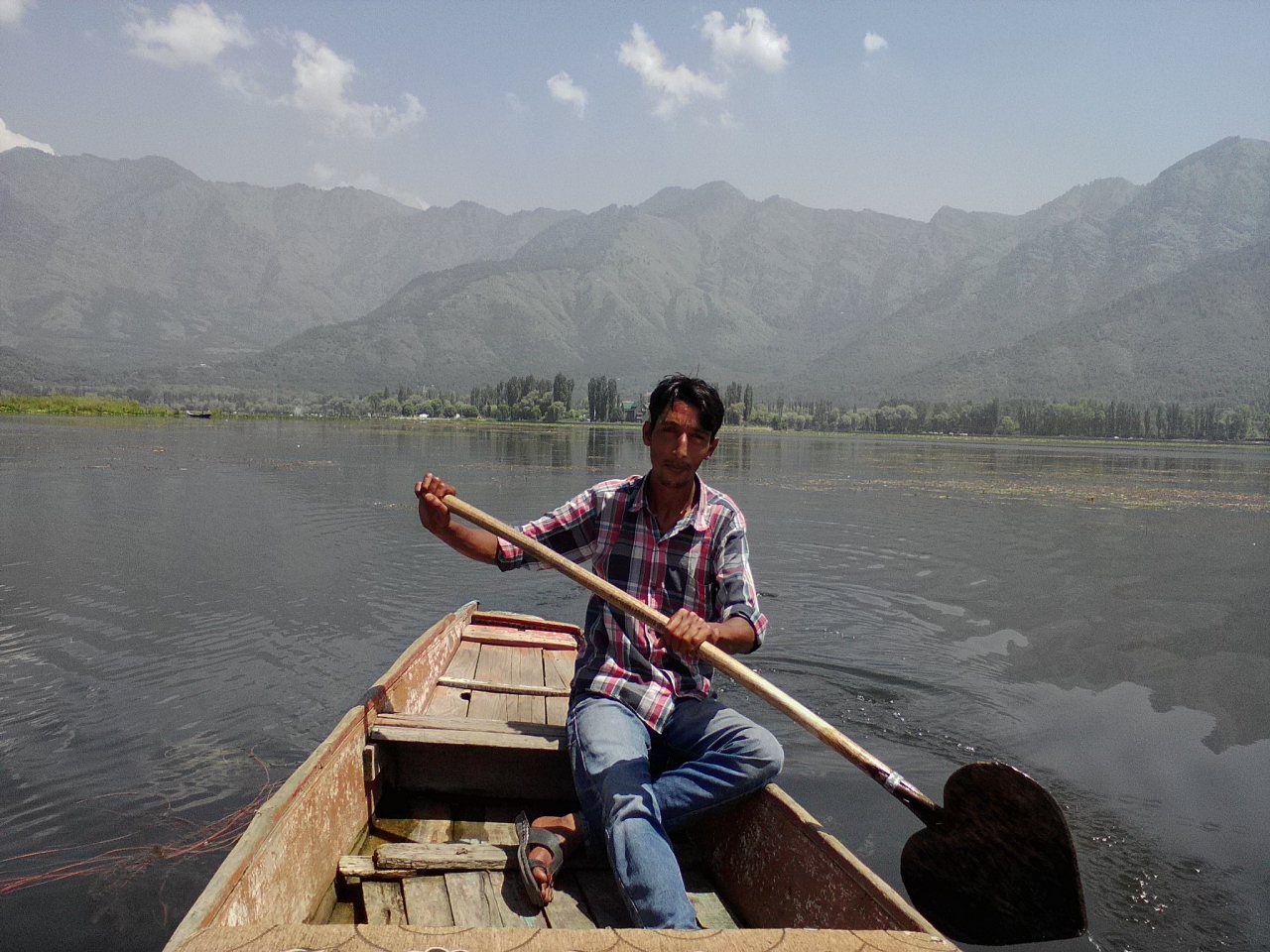 スリナガル 格安ハウスボート滞在でダル湖を大満喫 シュリーナガル インド の旅行記 ブログ By Toshibaa45さん フォートラベル