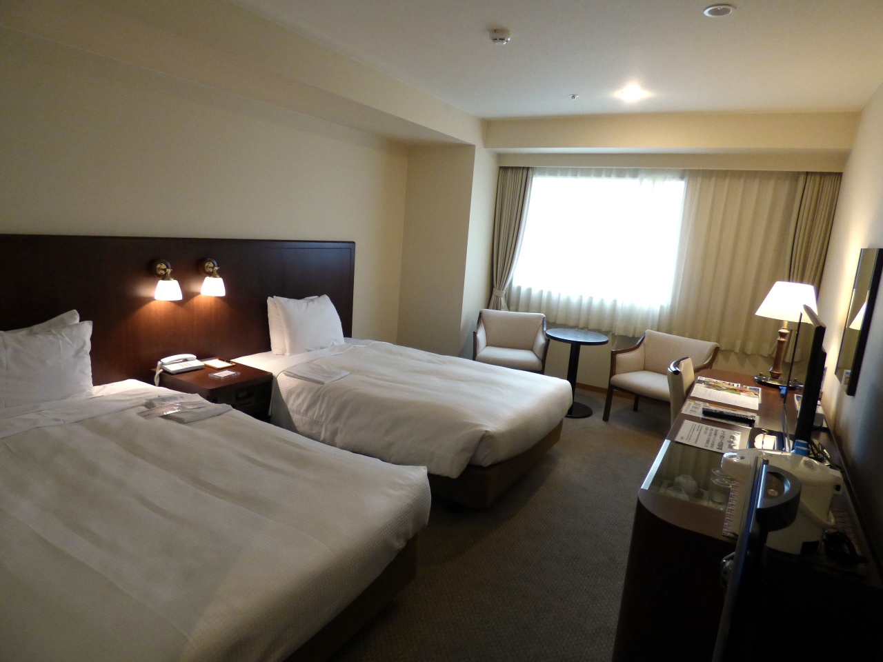 １１ 初夏の北海道 旭川２泊 アートホテル旭川 旧 ロワジールホテル旭川 スーペリアツイン 禁煙室 旭川 北海道 の旅行記 ブログ By ミシマさん フォートラベル