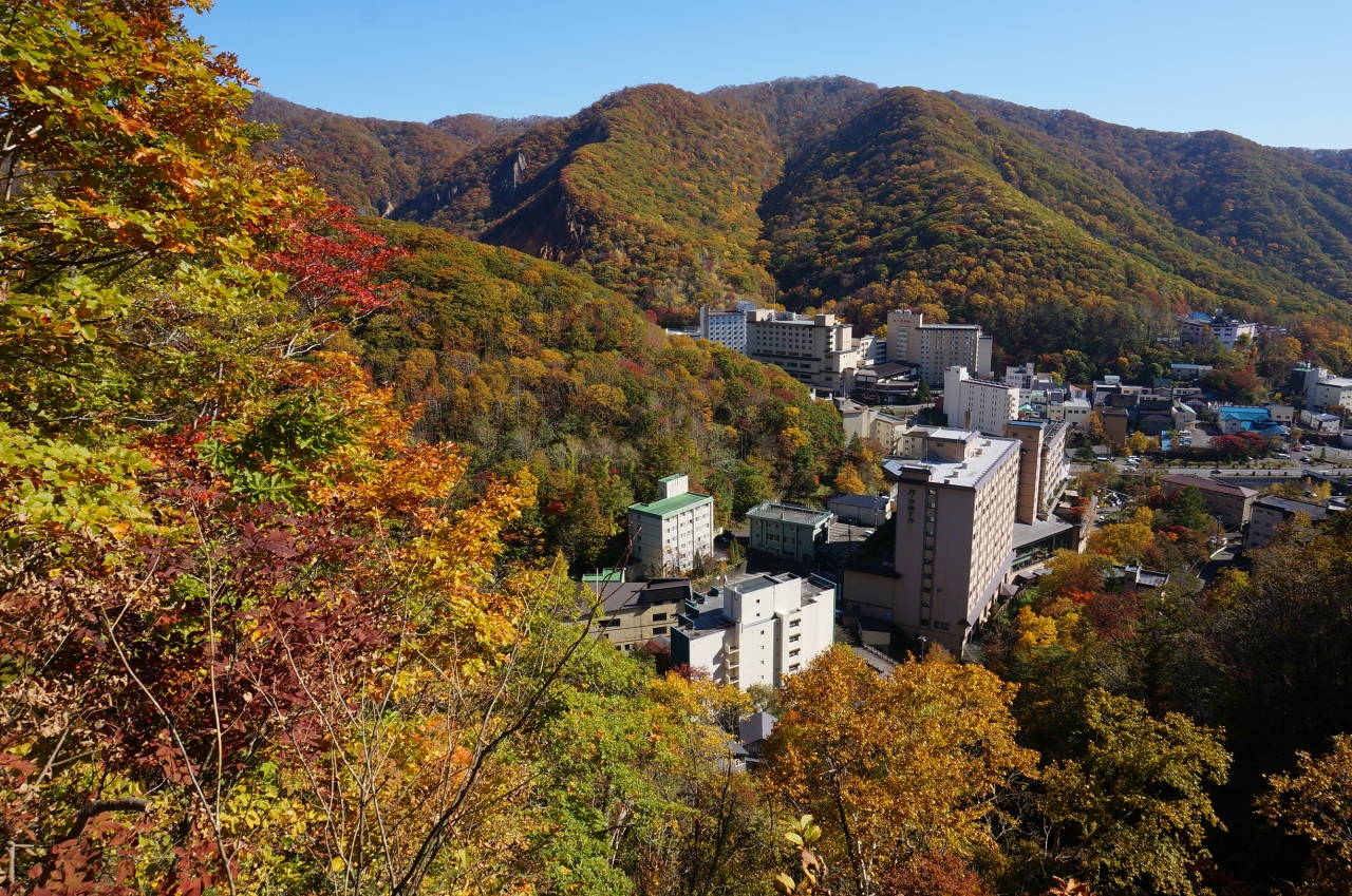 登別温泉付近の紅葉 登別 北海道 の旅行記 ブログ By Shentaiさん フォートラベル 登別温泉付近の紅葉 登別 北海道 の旅行記 ブログ By Shentaiさん フォートラベル