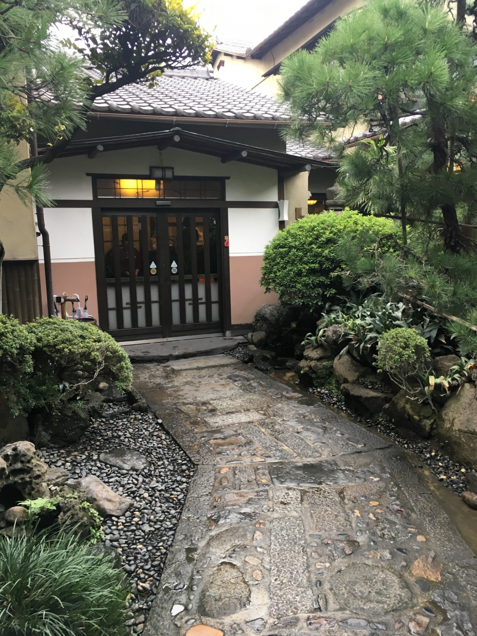 ひつまぶし の あつた蓬莱軒 と熱田神宮 金山 熱田 愛知県 の旅行記 ブログ By Hirootaniさん フォートラベル