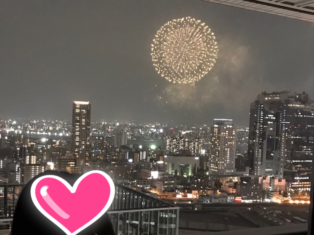 淀川花火大会をヒルトンホテルから見る旅 コロッケショー キタ 大阪駅 梅田 大阪 の旅行記 ブログ By Miyuさん フォートラベル 淀川花火大会をヒルトンホテルから見る旅 コロッケショー キタ 大阪駅 梅田 大阪 の旅行記 ブログ By Miyuさん フォートラベル