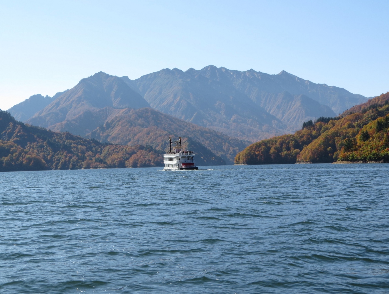 奥只見の紅葉 秘境奥只見湖を遊覧船でめぐります 奥只見 大湯温泉 新潟県 の旅行記 ブログ By Yamajiさん フォートラベル 奥只見の紅葉 秘境奥只見湖を遊覧船でめぐります 奥只見 大湯温泉 新潟県 の旅行記 ブログ By Yamajiさん フォートラベル