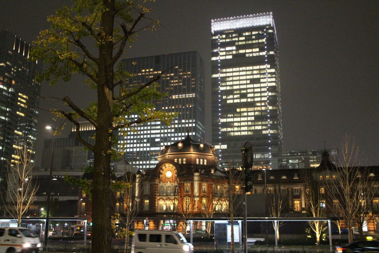 イルミネーションが輝く季節 東京丸の内仲通と丸ビルのツリー 行幸地下通路で写真ポスターを見る 丸の内 大手町 八重洲 東京 の旅行記 ブログ By Fly Jinさん フォートラベル イルミネーションが輝く季節 東京丸の内仲通と丸ビルのツリー 行幸地下通路で写真ポスターを見る 丸の内 大手町 八重洲 東京 の旅行記 ブログ By Fly Jinさん フォートラベル