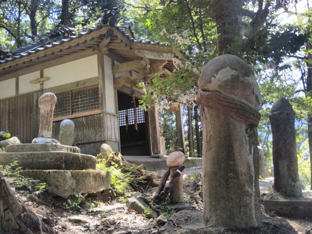 山口のｂ級でマイナーな観光地めぐり1709 愛知県の田県神社と同じくくりの場所です 麻羅観音 俵山 山口 俵山温泉 山口県 の旅行記 ブログ By たぬき２号さん フォートラベル