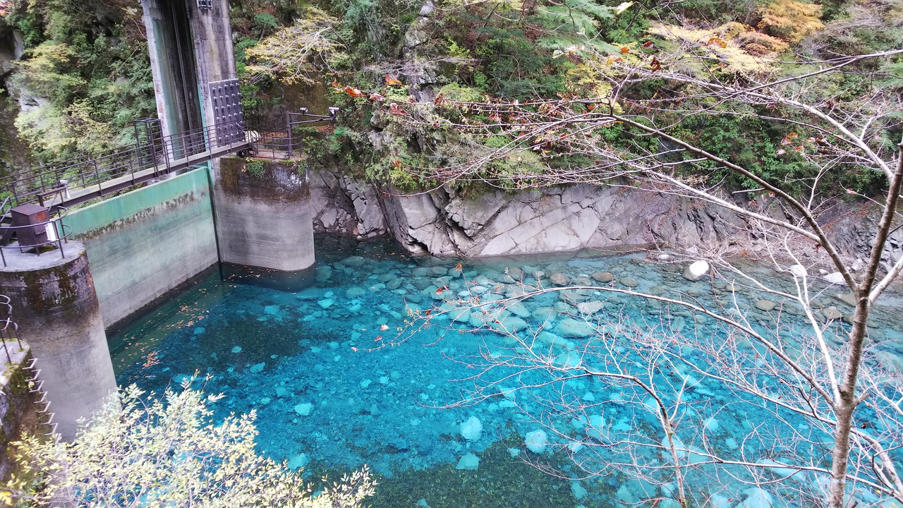 紅葉 そしてユーシンブルー 丹沢 大山 神奈川県 の旅行記 ブログ By いさとさん フォートラベル