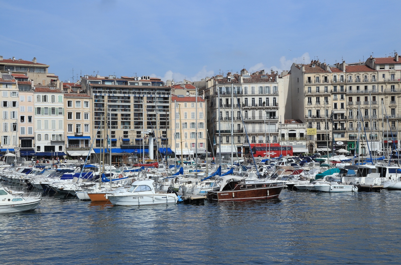 フランス 美しい街並みと世界遺産を訪ねて 13 マルセイユ 朝市とカランククルーズ マルセイユ フランス の旅行記 ブログ By クッシーさん フォートラベル