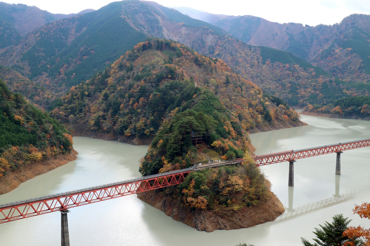 接岨峡温泉駅