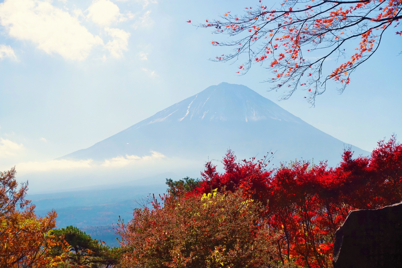 紅葉の富士2日間 ひとり旅ツアー 1日目 富士五湖 山梨県 の旅行記 ブログ By えみりさん フォートラベル