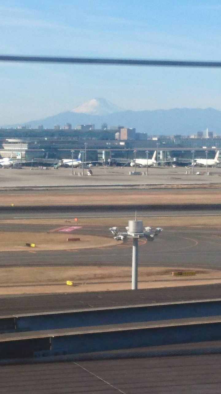 羽田空港で飛行機を満喫してから、またまたバースデーを祝うお泊まり