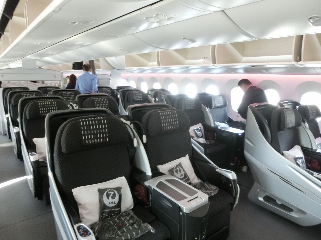 日本航空JALビジネスクラス座席機能 ご案内SKY SUITE 787 国際線 - その他