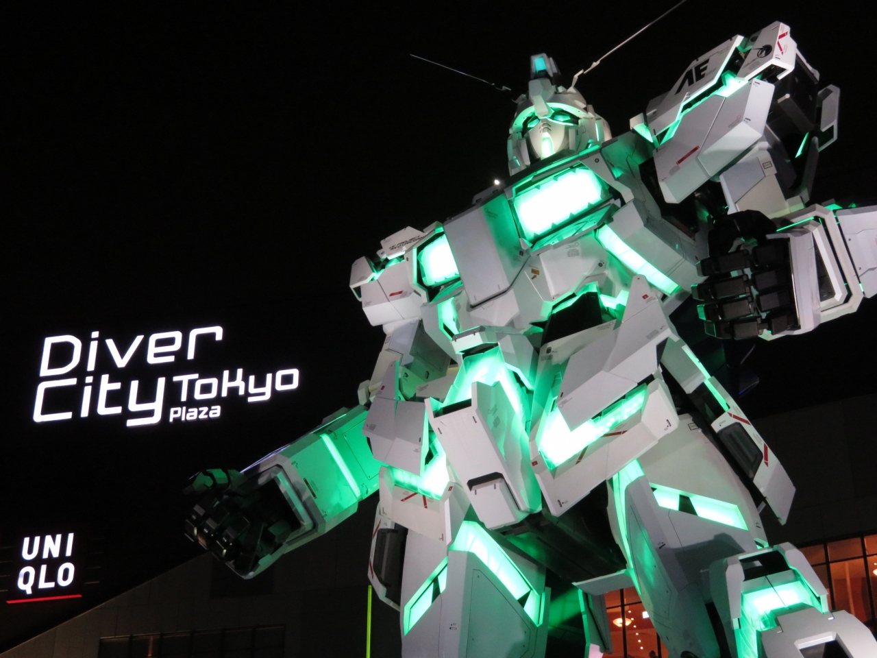 シルク ドゥ ソレイユ キュリオス 観劇ナイト ゆりかもめに乗ってお台場ガンダムと夜景のオプション付き お台場 東京 の旅行記 ブログ By まみさん フォートラベル