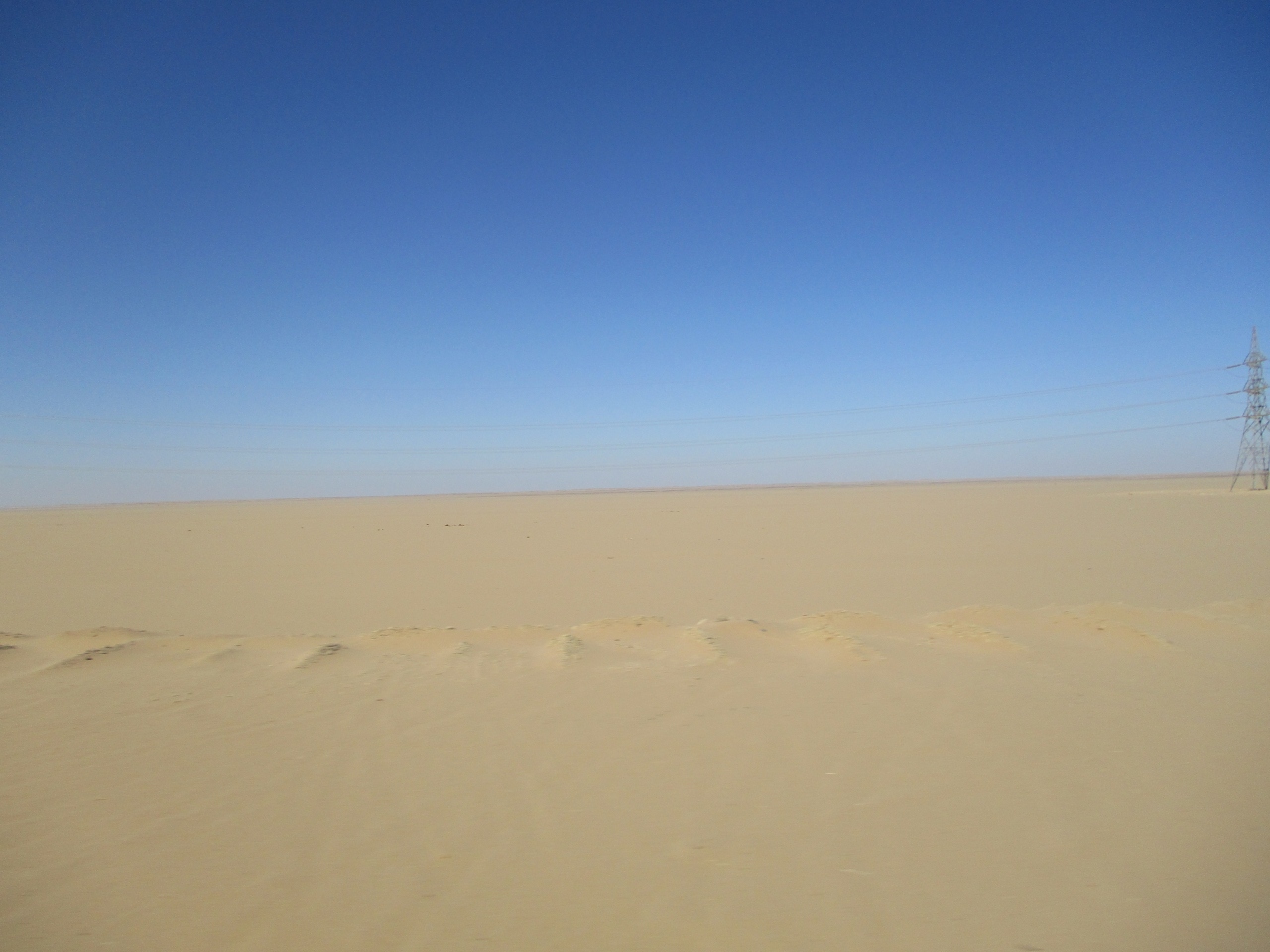 Aswan Hight Dam And Desert 17年12月26日 アスワン ハイ ダムと砂漠 アスワン エジプト の旅行記 ブログ By Noelさん フォートラベル Aswan Hight Dam And Desert 17年12月26日 アスワン ハイ ダムと砂漠 アスワン エジプト の旅行記 ブログ By Noelさん フォートラベル