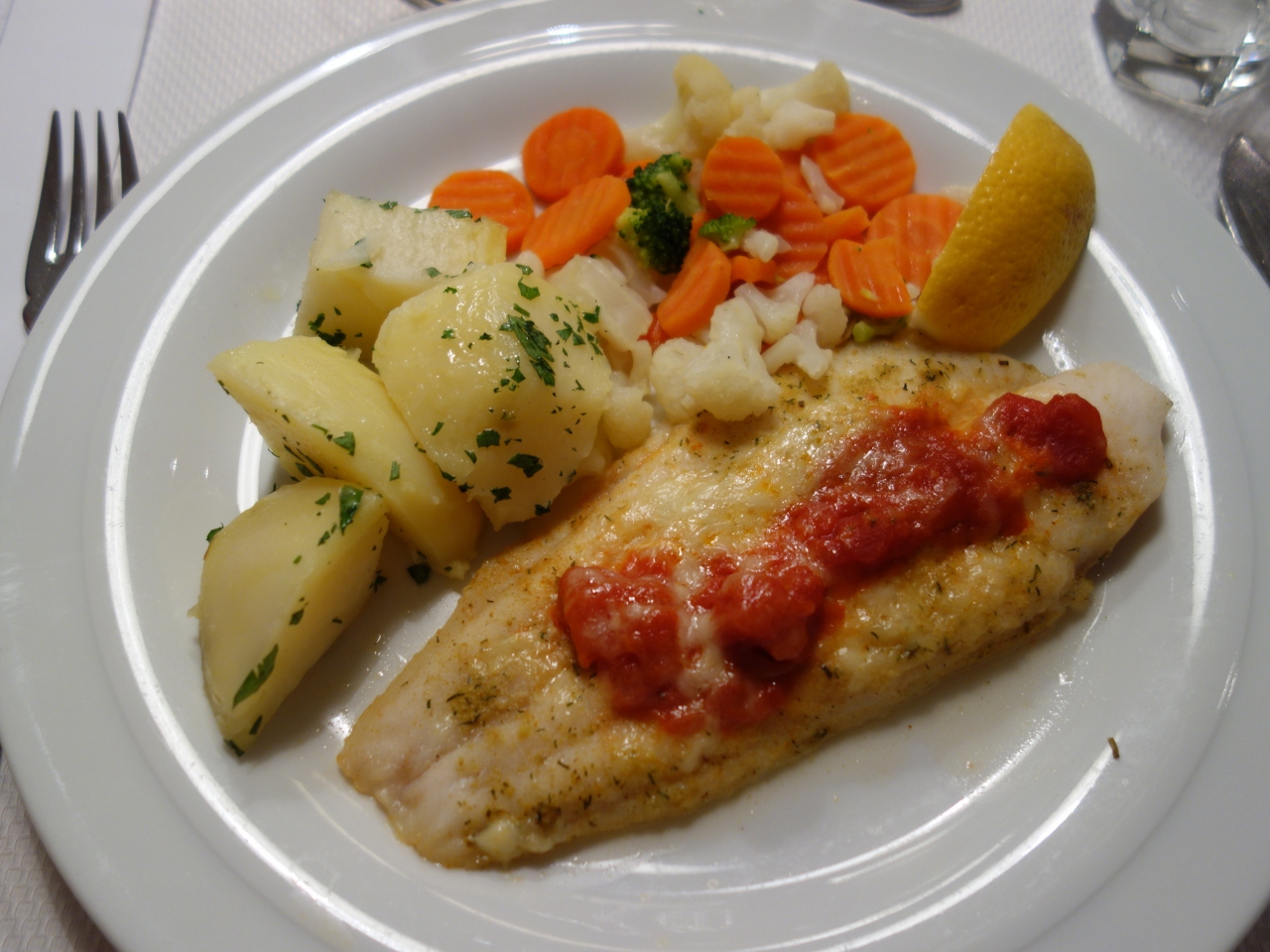 インスブルックの夕食は魚料理 海が遠いのに インスブルック オーストリア の旅行記 ブログ By Nomonomoさん フォートラベル