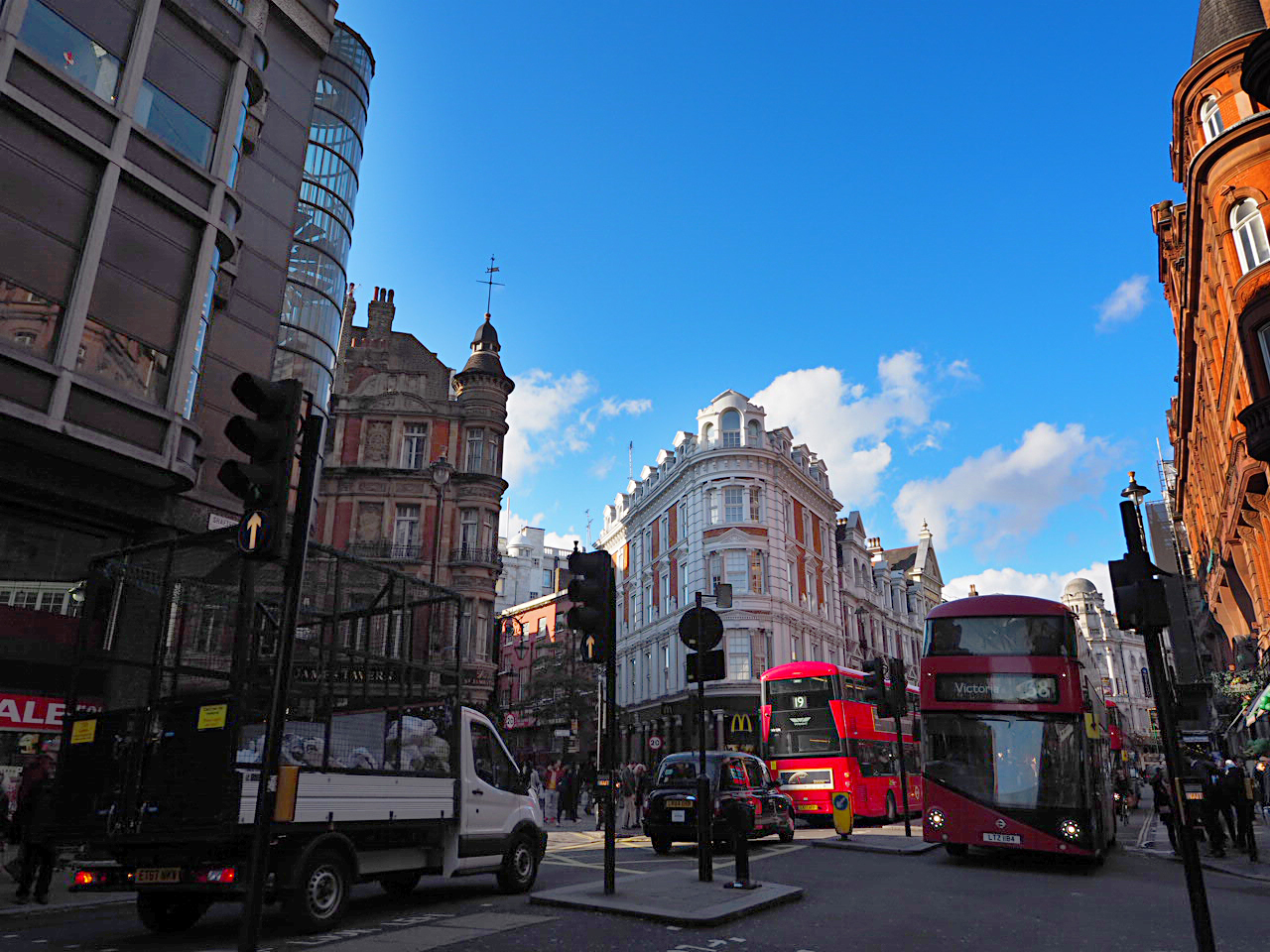 ロンドンgwぼっち旅09 ピカデリーサーカスからオペラ座の怪人鑑賞 ロンドン イギリス の旅行記 ブログ By Picotabiさん フォートラベル ロンドンgwぼっち旅09 ピカデリーサーカスからオペラ座の怪人鑑賞 ロンドン イギリス の旅行記 ブログ By Picotabiさん フォートラベル