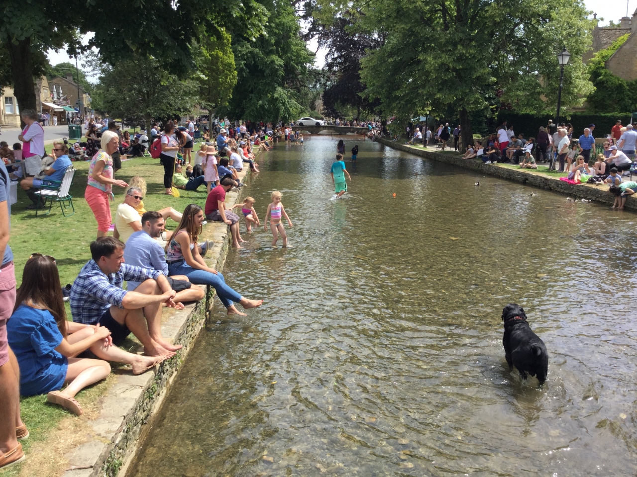 ロンドンから観光バスでの日帰りツアー ボートン バイブリー コッツウォルズ地方 イギリス の旅行記 ブログ By ごろちゃんさん フォートラベル