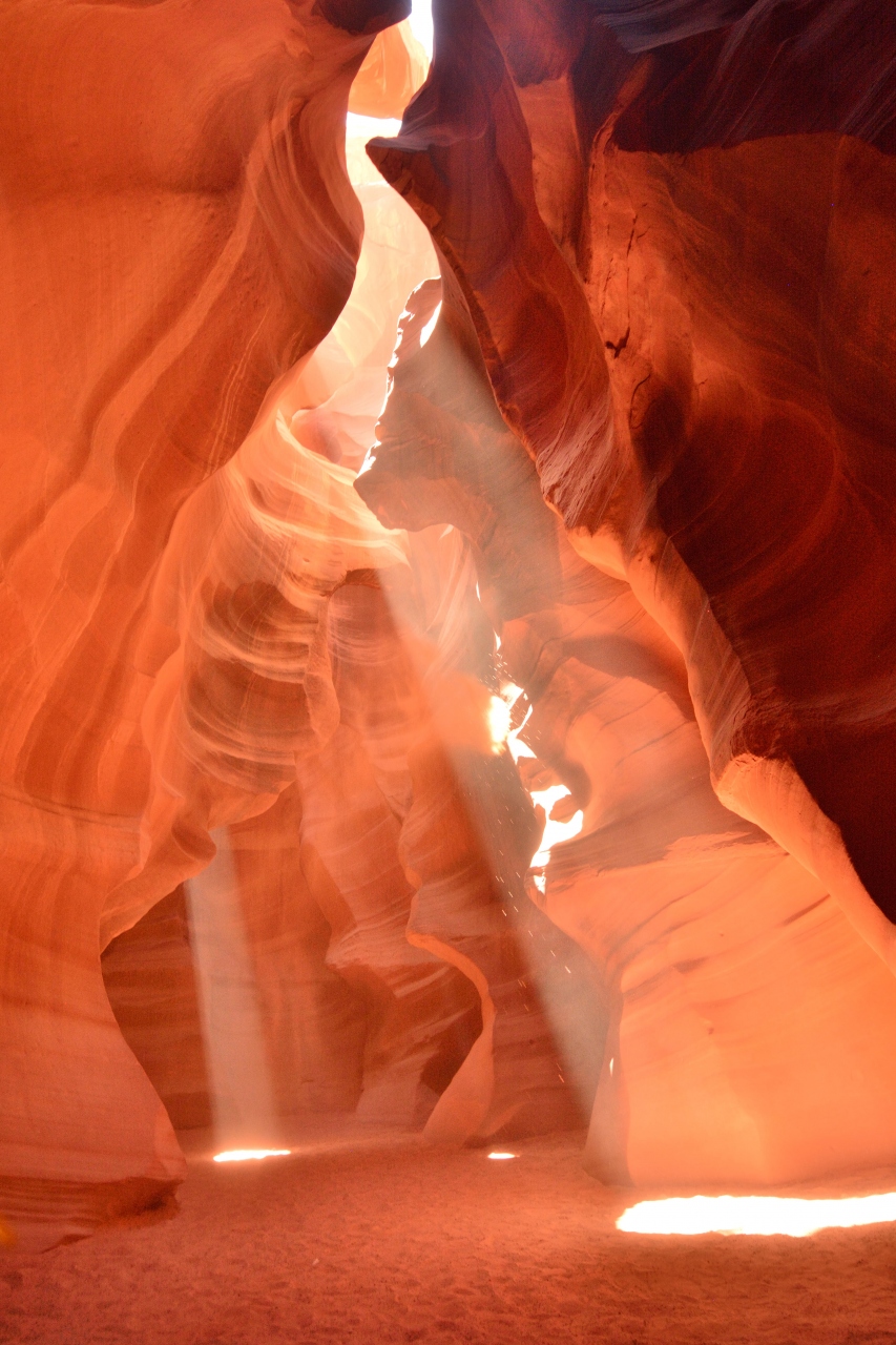 16 天然のスポットライトだ アッパー アンテロープ キャニオンで神秘の ビーム 体験 ページ アメリカ の旅行記 ブログ By Deracineさん フォートラベル