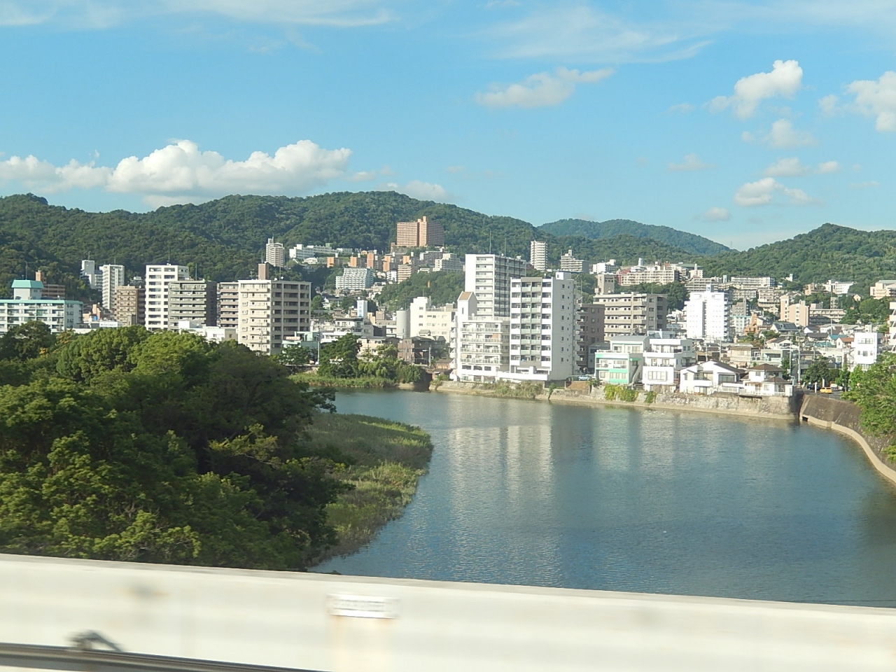 東京より博多までの久しぶりの新幹線の旅 新大阪より博多迄 広島市 広島県 の旅行記 ブログ By Tsunetaさん フォートラベル