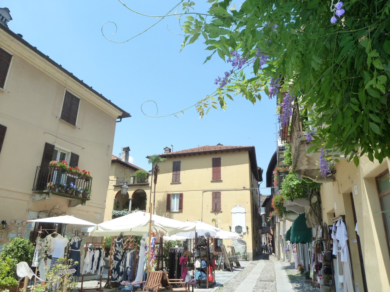 美しき北イタリア 2 オルタ湖 サン ジュリオ島へ ロンバルディア州 イタリア の旅行記 ブログ By Funky Travelerさん フォートラベル 美しき北イタリア 2 オルタ湖 サン ジュリオ島へ ロンバルディア州 イタリア の旅行記 ブログ By Funky Travelerさん フォートラベル