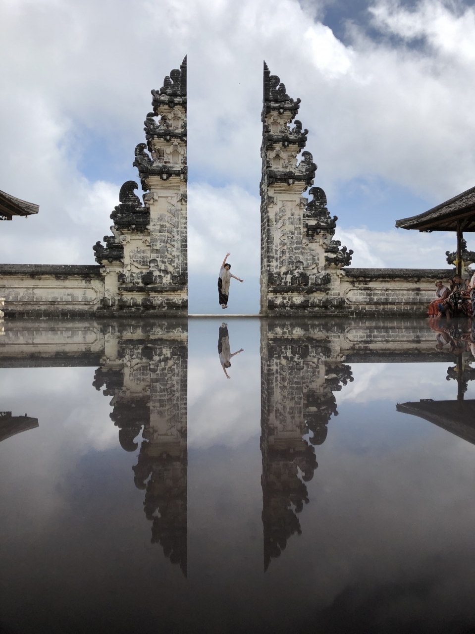 ランプヤン寺院でジャンプ バリ島 インドネシア の旅行記 ブログ By なつみかんさん フォートラベル
