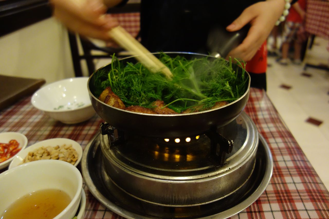 なぜこんなに美味い 何も食べても美味しかったハノイ6日間 その3 初日 ナマズの夕食とお土産のタイミング ハノイ ベトナム の旅行記 ブログ By でぃすくさん フォートラベル なぜこんなに美味い 何も食べても美味しかったハノイ6日間 その3 初日 ナマズの夕食とお土産のタイミング ハノイ ベトナム の旅行記 ブログ By でぃすくさん フォートラベル