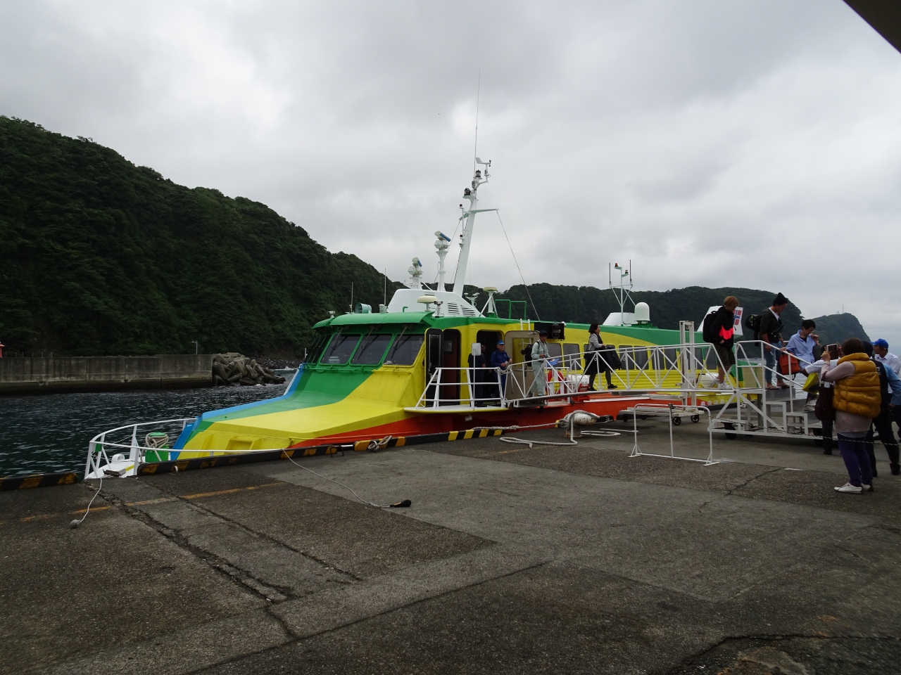 初めての東京離島旅 紫陽花が見ごろの伊豆大島へ 伊豆大島 東京 の旅行記 ブログ By れいれいさん フォートラベル