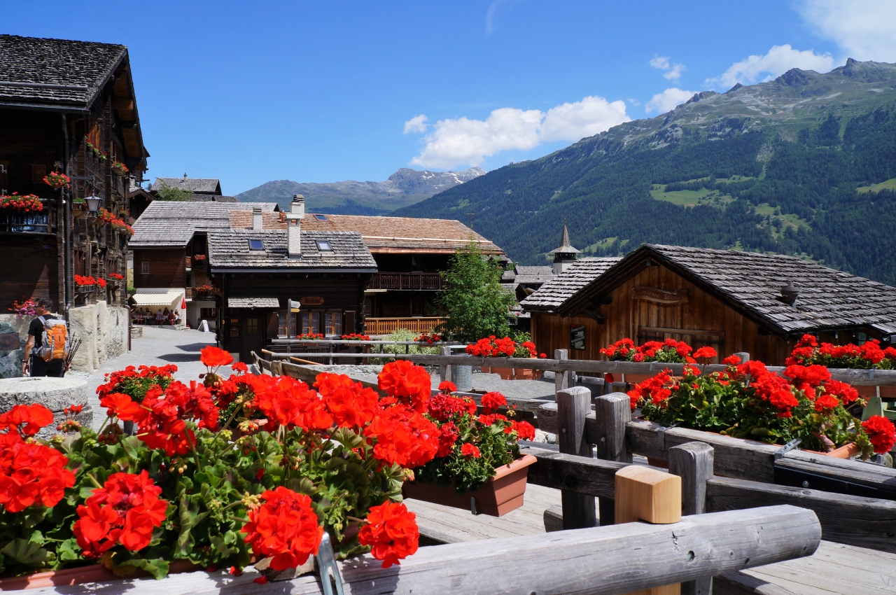 6 1 花の村グリメンツ アニヴィエ谷 2018年一人旅 アニヴィエの谷 スイス の旅行記 ブログ By 小鈴さん フォートラベル 6 1 花の村グリメンツ アニヴィエ谷 2018年一人旅 アニヴィエの谷 スイス の旅行記 ブログ By 小鈴さん フォートラベル