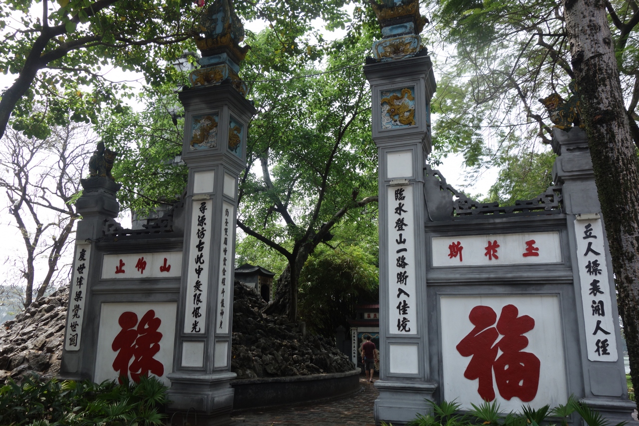 初めてのハノイ2日目:ホーチミン廟、一柱寺、ホアンキエム湖、玉山祠など
