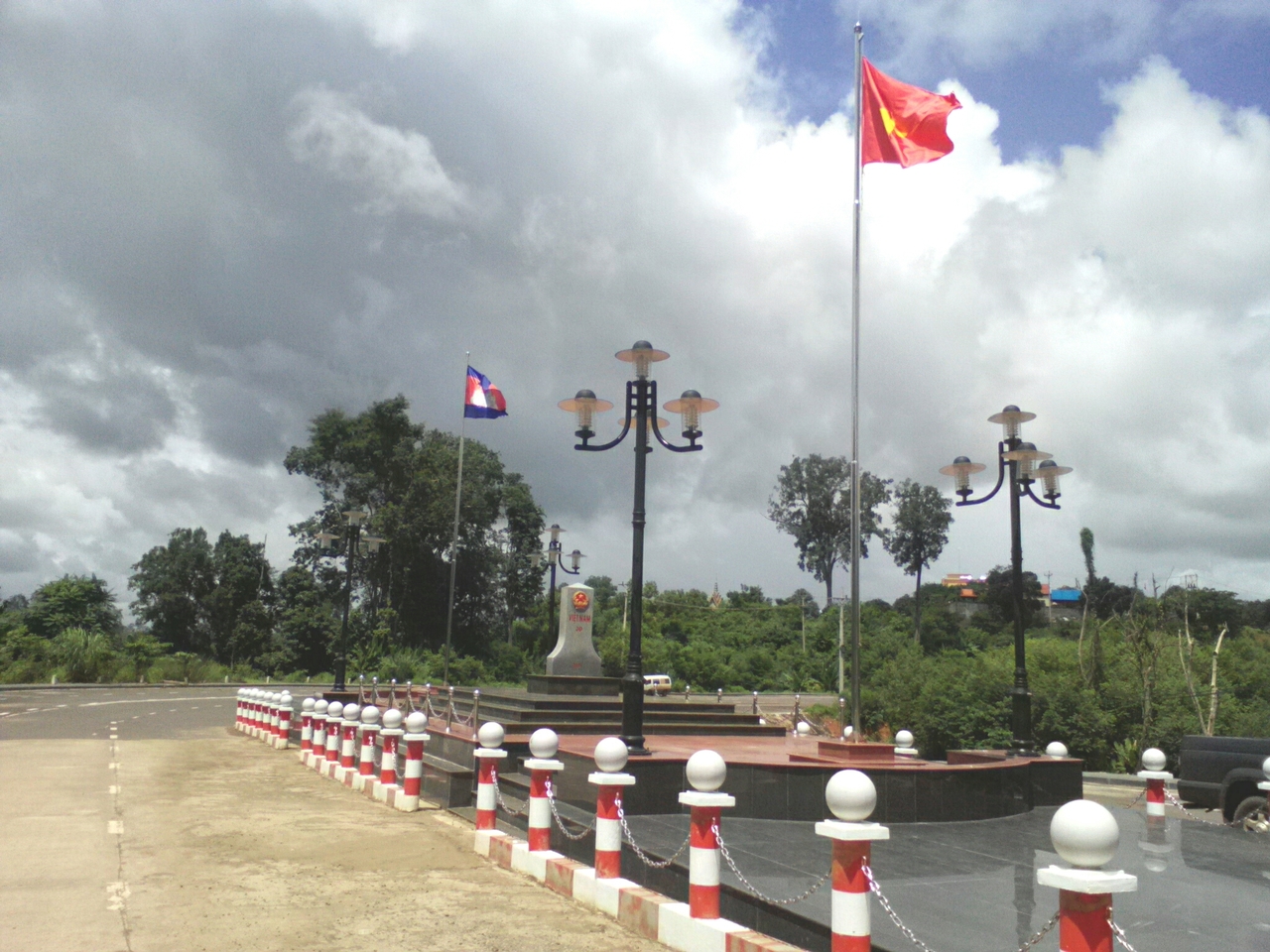 バンメトートからプレイク経由 レタイン国境を越えカンボジア バンルンへ ベトナムの旅行記 ブログ By Toshibaa45さん フォートラベル