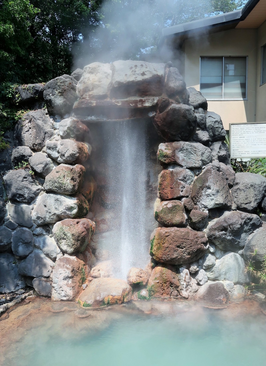 別府12 龍巻地獄 噴出間隔が短い間欠泉 噴出口は石に覆われ 別府温泉 大分県 の旅行記 ブログ By マキタン2さん フォートラベル 別府12 龍巻地獄 噴出間隔が短い間欠泉 噴出口は石に覆われ 別府温泉 大分県 の旅行記 ブログ By マキタン2さん フォートラベル