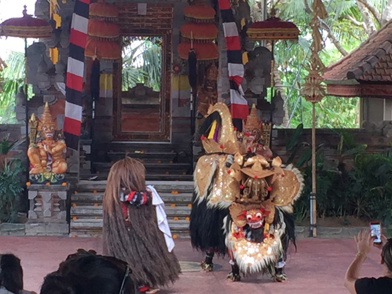 バリ島の伝統舞踊 バロンダンス バリ島 インドネシア の旅行記 ブログ By Karisma Bali Tourさん フォートラベル バリ島の伝統舞踊 バロンダンス バリ島 インドネシア の旅行記 ブログ By Karisma Bali Tourさん フォートラベル