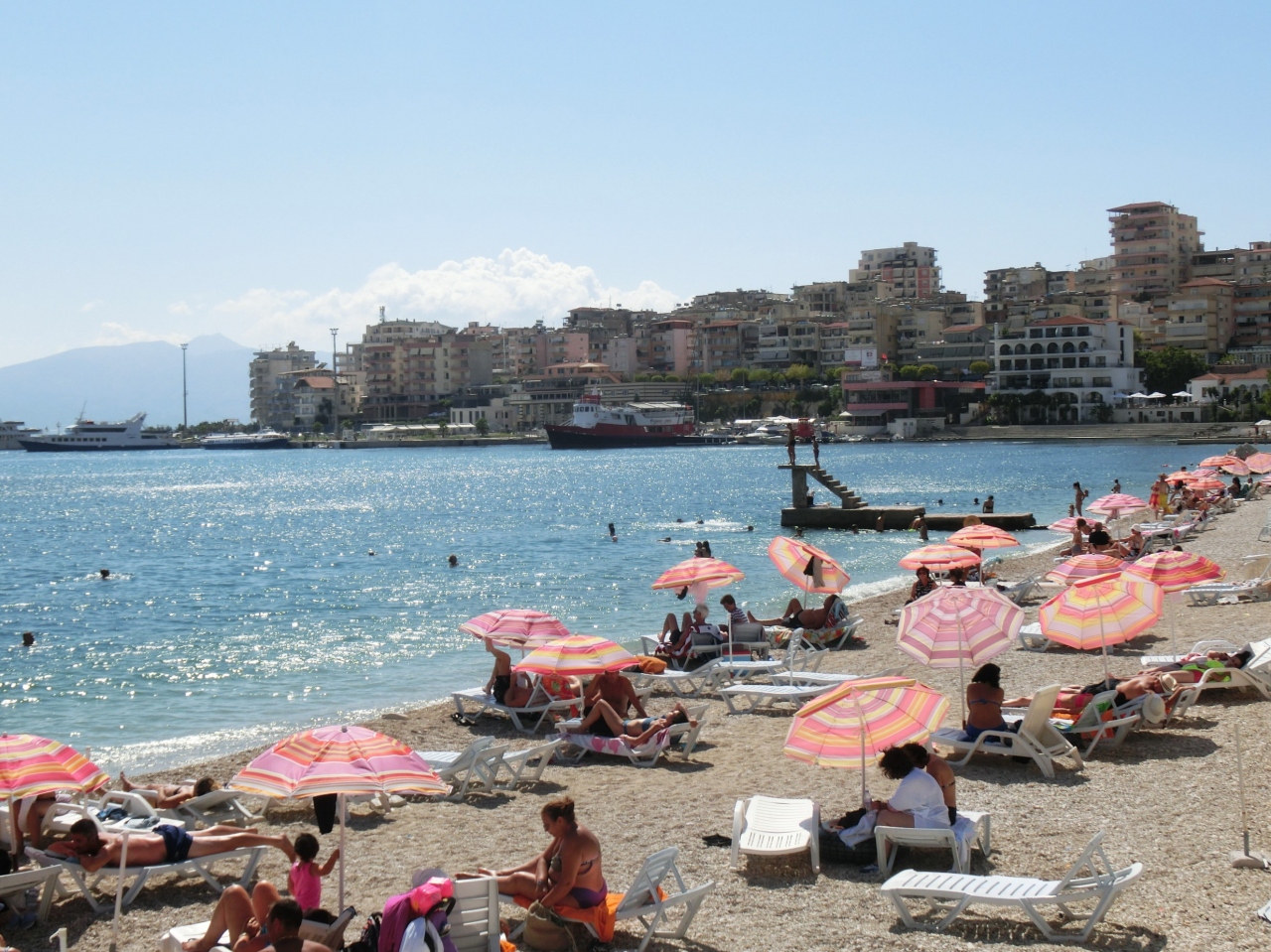 ギリシャ コルフ島からフェリーで国境越え アルバニア日帰り旅行 想像以上にリゾートだった サランダ 編 サランダ アルバニア の旅行記 ブログ By くるみちゃんさん フォートラベル