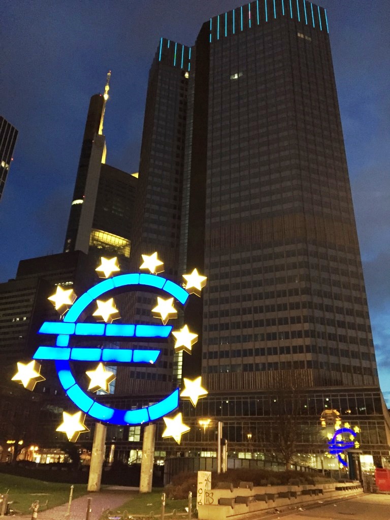 フランクフルト アム マイン Frankfurt Am Main 高層ビルと伝統建築の共存 欧州の金融中心都市でありながらコンパクトな町 フランクフルト ドイツ の旅行記 ブログ By Raindanceさん フォートラベル フランクフルト アム マイン Frankfurt Am Main 高層ビルと伝統建築の共存 欧州の金融中心都市でありながらコンパクトな町 フランクフルト ドイツ の旅行記 ブログ By Raindanceさん フォートラベル