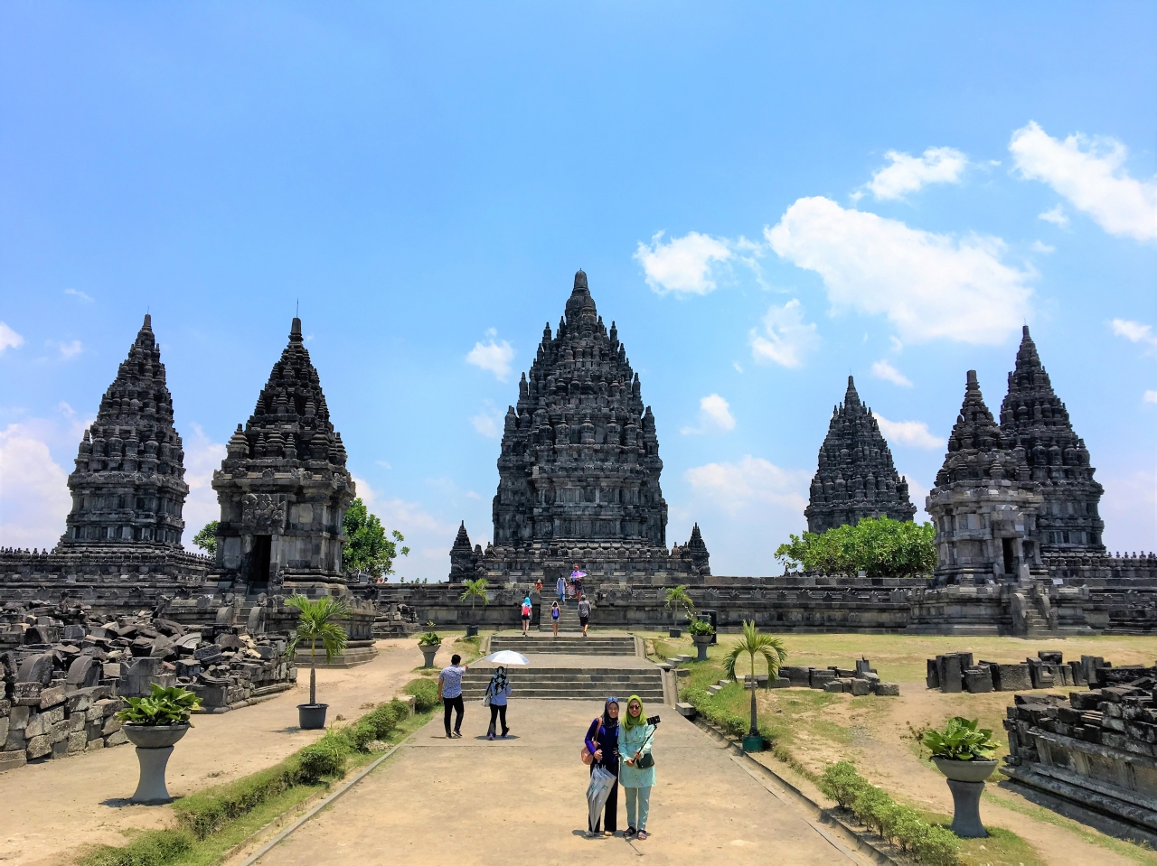 インドネシア世界遺産の旅 プランバナン遺跡と最高のレストラン 3 3 プランバナン周辺 インドネシア の旅行記 ブログ By もくもく村さん フォートラベル インドネシア世界遺産の旅 プランバナン遺跡と最高のレストラン 3 3 プランバナン周辺 インドネシア の旅行記 ブログ By もくもく村さん フォートラベル