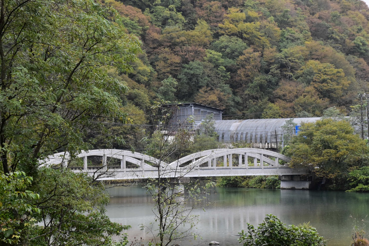 素晴らしい曲線美の姫川橋と山岳をテーマにした山岳博物館 小谷村と大町市 長野 小谷 長野県 の旅行記 ブログ By かっちんさん フォートラベル