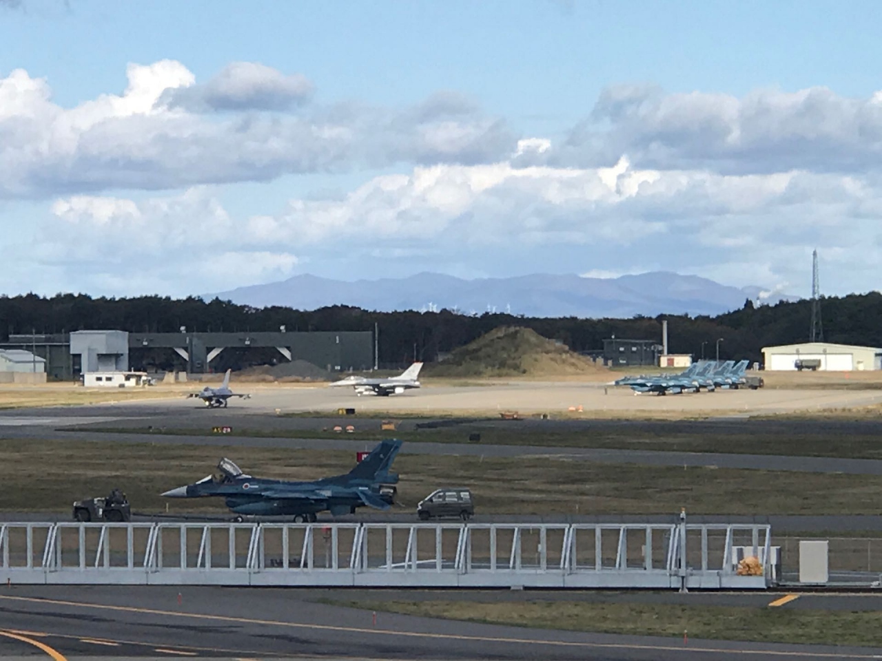 三沢空港で戦闘機 三沢 青森県 の旅行記 ブログ By カオナシさん フォートラベル 三沢空港で戦闘機 三沢 青森県 の旅行記 ブログ By カオナシさん フォートラベル