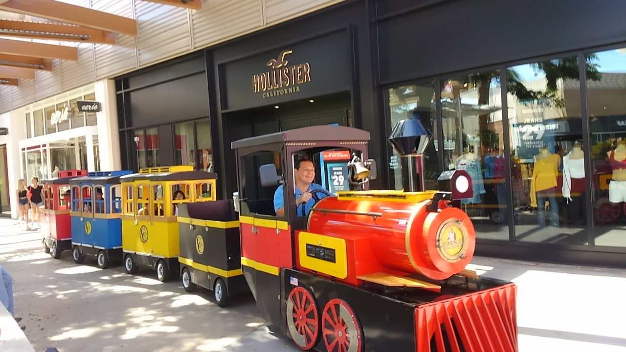 コオリナ2日目は カ マカナ アリイショッピングセンターで汽車ポッポ オアフ島 ハワイ の旅行記 ブログ By ぎっちゃんさん フォートラベル