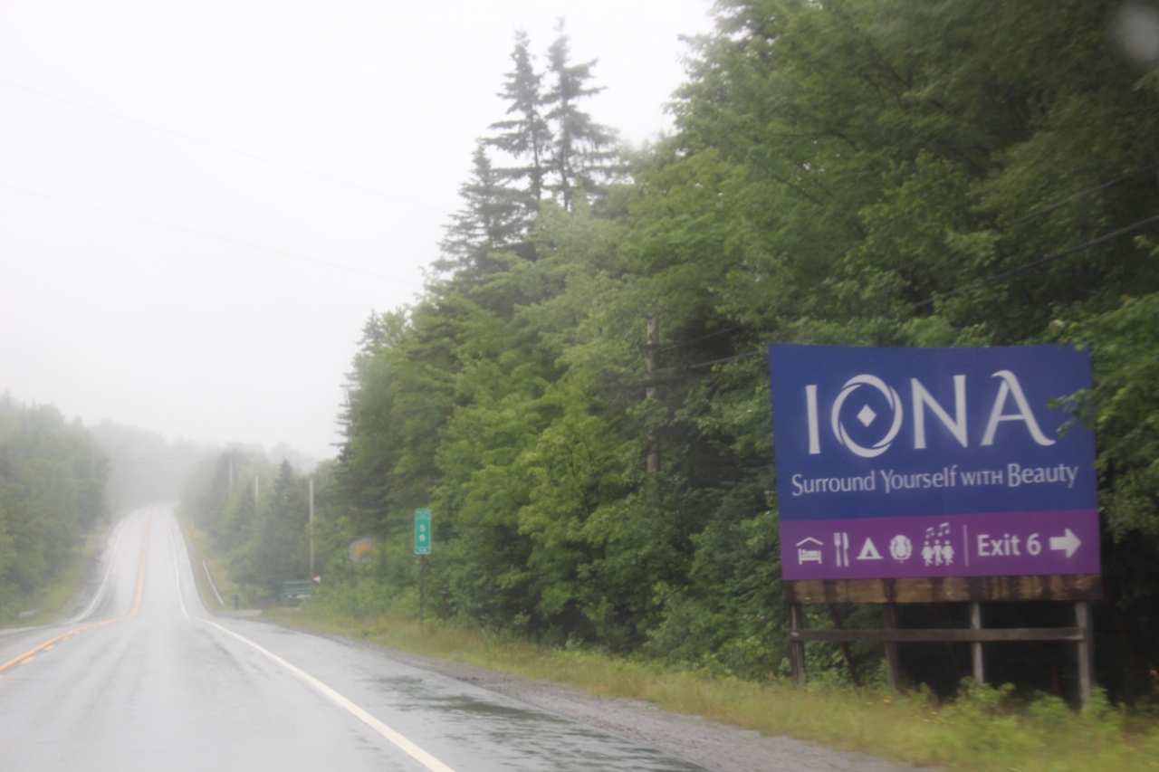 カナダ東部５州 ドライブ旅行２０１８ Day7 4 Cape Breton Island １ 雨のionaへ ケープブレトン島 カナダ の旅行記 ブログ By 森の番人さん フォートラベル