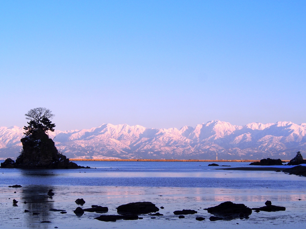 絶景 海越しの立山連峰3000メートル 富山県の旅行記 ブログ By おくぅーんさん フォートラベル