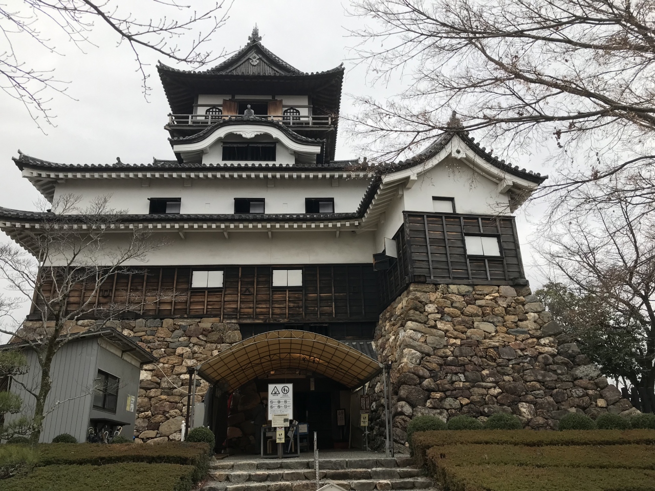 国宝犬山城を日帰りで 犬山 愛知県 の旅行記 ブログ By Arooyさん フォートラベル 国宝犬山城を日帰りで 犬山 愛知県 の旅行記 ブログ By Arooyさん フォートラベル