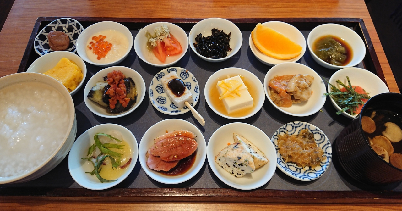 築地本願寺で18品の朝ごはんをいただく 築地本願寺 築地本願寺カフェtumugi 築地市場 浜離宮恩賜庭園 築地 東京 の旅行記 ブログ By Moeさん フォートラベル 築地本願寺で18品の朝ごはんをいただく 築地本願寺 築地本願寺カフェtumugi 築地市場 浜離宮恩賜庭園 築地 東京 の旅行記 ブログ By Moeさん フォートラベル