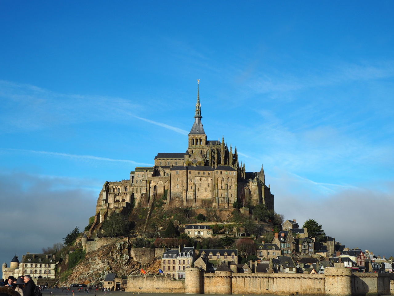 初一人旅 でもここまで巡る 18フランス スペイン 年末年始10日間 4日目 モンサンミッシェル シェルブール フランスの旅行記 ブログ By Minaさん フォートラベル