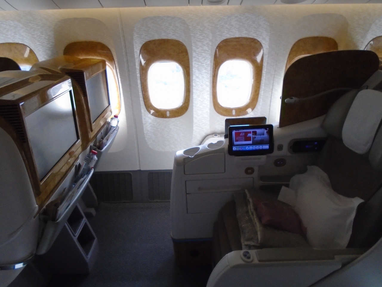 Ek719 Dxb Nbo ビジネスクラス機内食 ドバイ アラブ首長国連邦 の旅行記 ブログ By Dr Tomさん フォートラベル Ek719 Dxb Nbo ビジネスクラス機内食 ドバイ アラブ首長国連邦 の旅行記 ブログ By Dr Tomさん フォートラベル